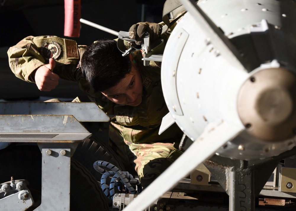 35th AMU wins load crew competition