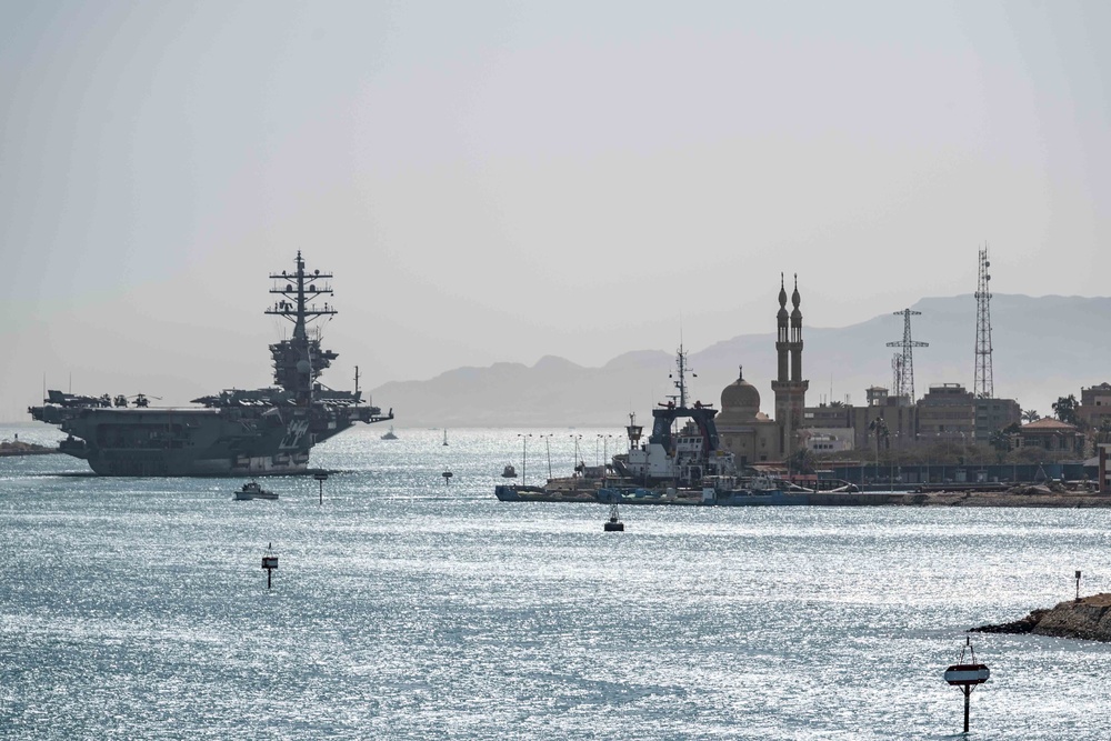 Truxtun Conducts Operations in the 5th Fleet Area of Operations