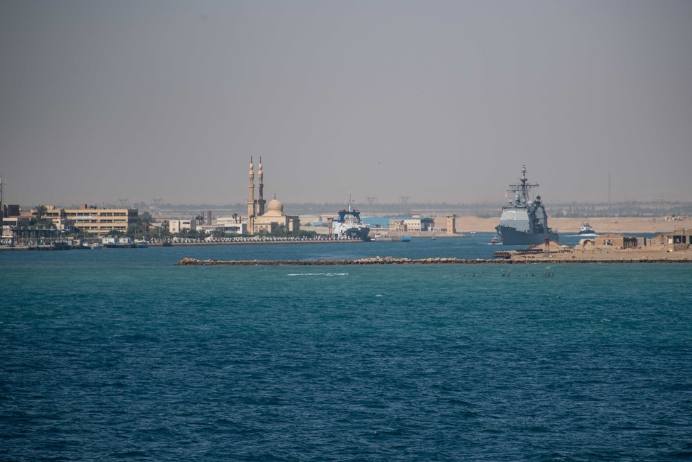 Truxtun Conducts Operations in the 5th Fleet Area of Operations