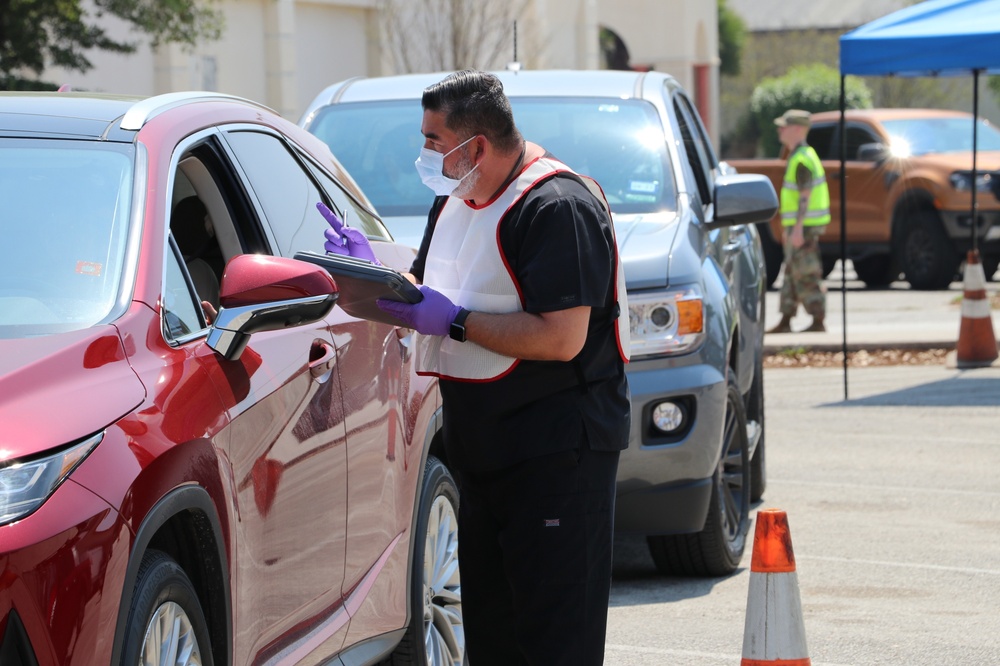Curbside pharmacy services garner praise from beneficiaries