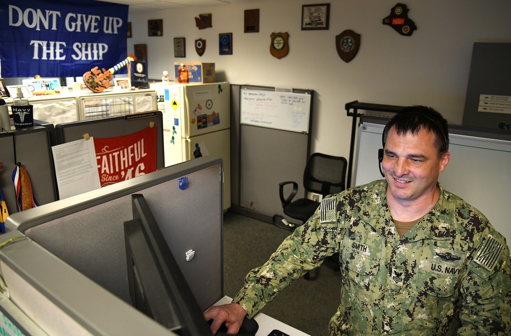 Detailers assist Sailors during COVID-19 pandemic