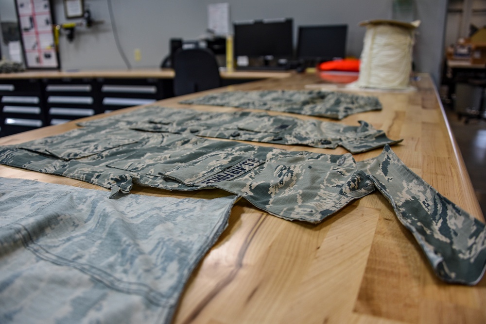 134th Air Refueling Wing volunteers make masks for fellow Airmen