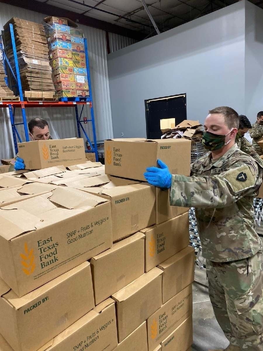 1-124 Cavalry Regiment Assists East Texas Food Bank