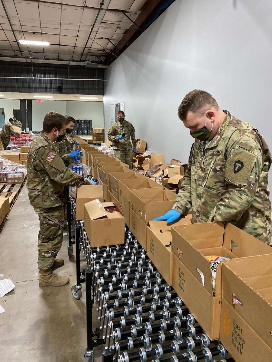 1-124 Cavalry Regiment Assists East Texas Food Bank