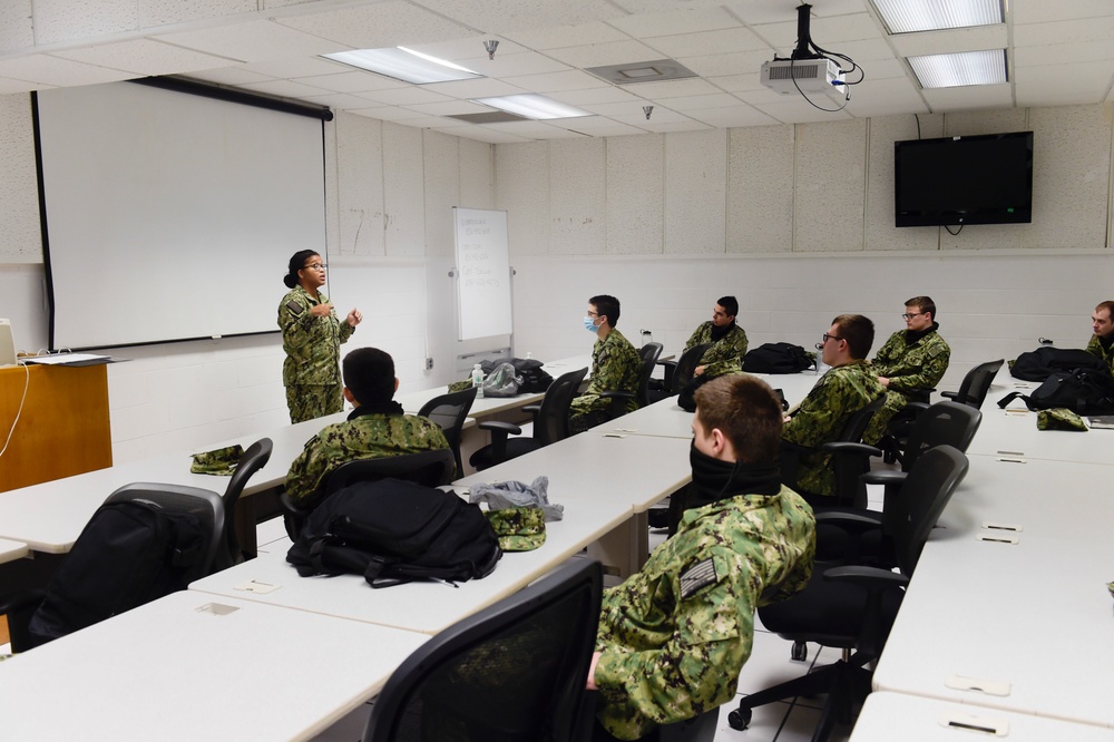 IWTC Corry Sation Sailors Attend Class