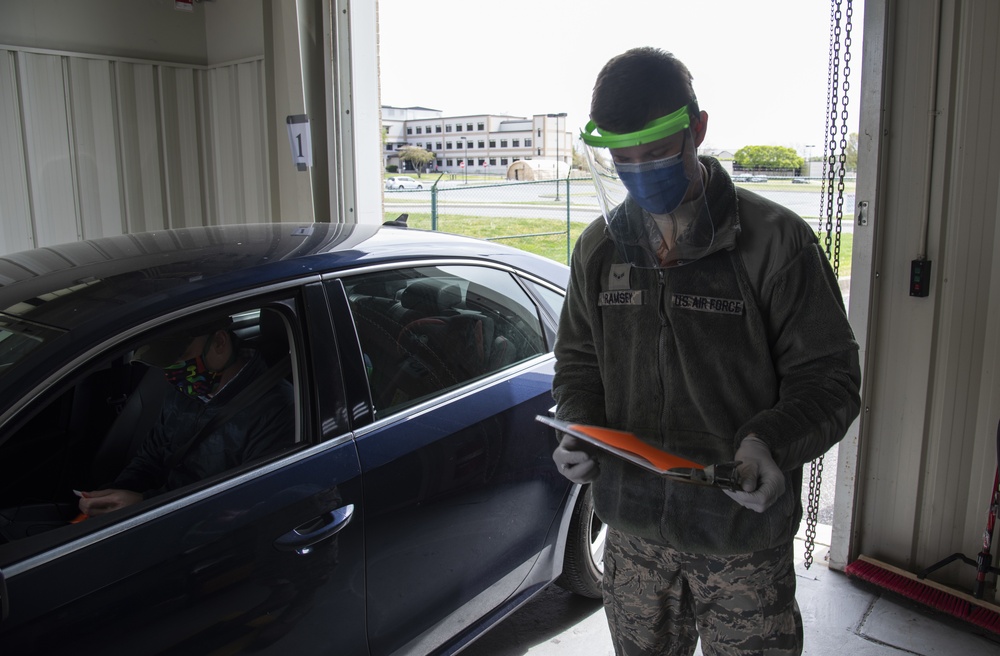 436th Airlift Wing Innovation Lab 3D Prints face shields