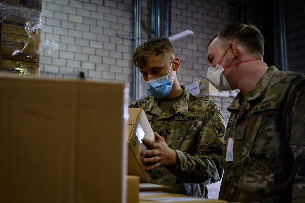 Soldiers with the 332nd Medical Brigade finalize set up in New Jersey FMS