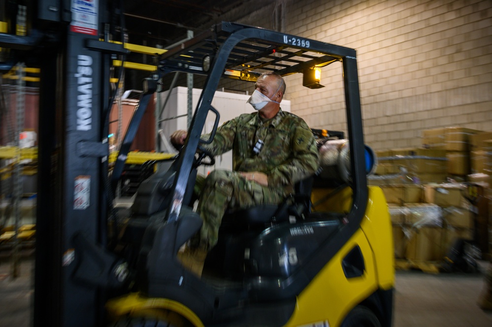 Soldiers with the 332nd Medical Brigade finalize set up in New Jersey FMS