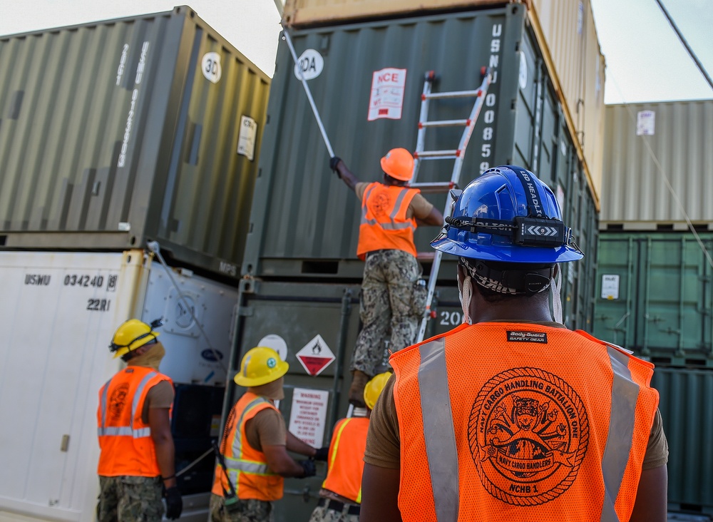 Sailors and Marines Offload EMF From USNS DAHL