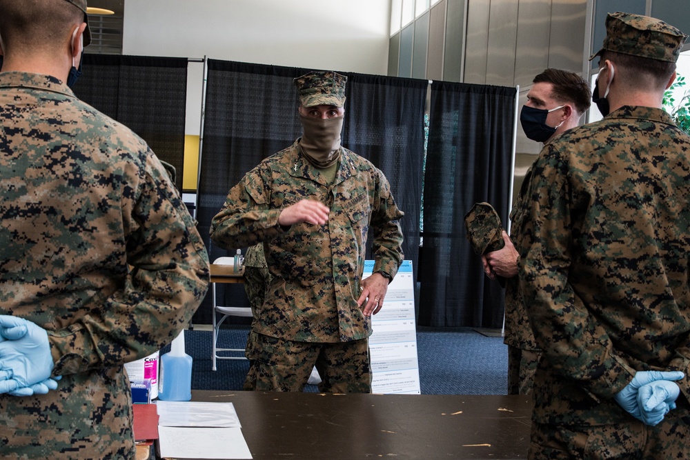 1st Marine Division Leaders Visit USNS Mercy