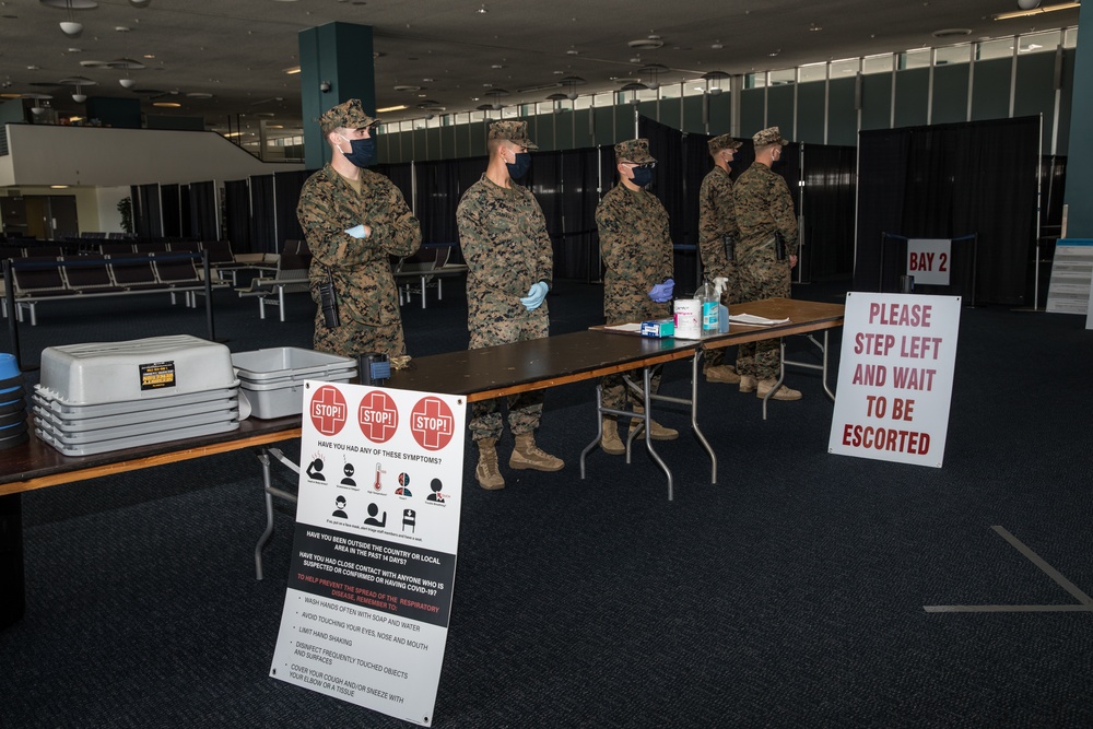 1st Marine Division Leaders Visit USNS Mercy