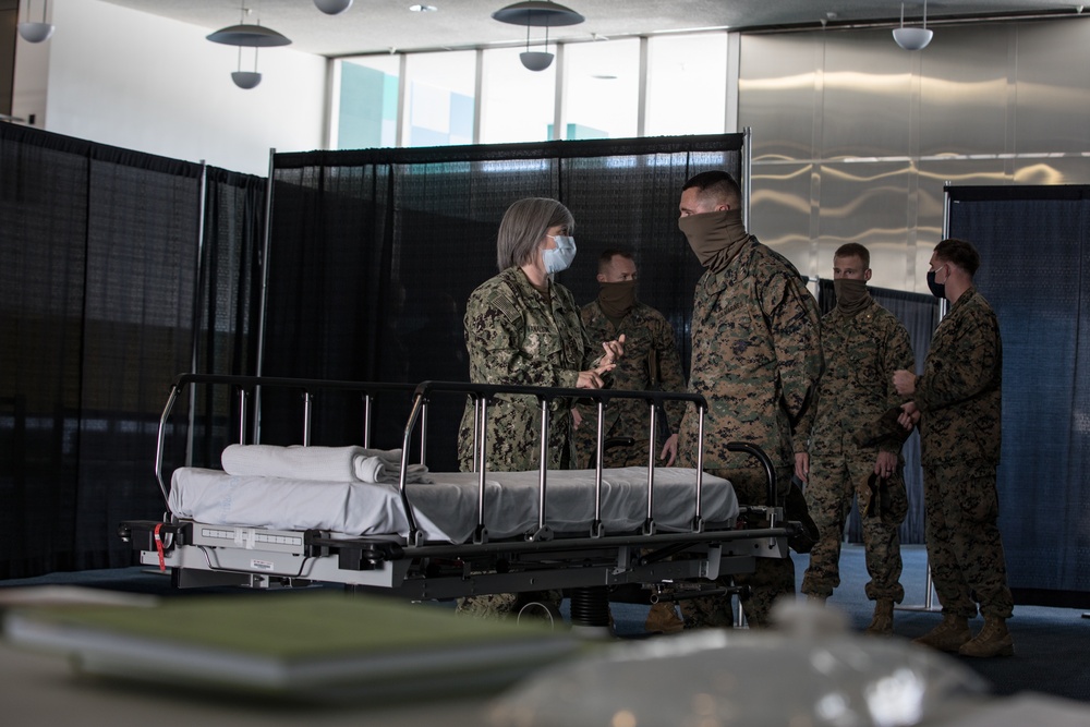 1st Marine Division Leaders Visit USNS Mercy