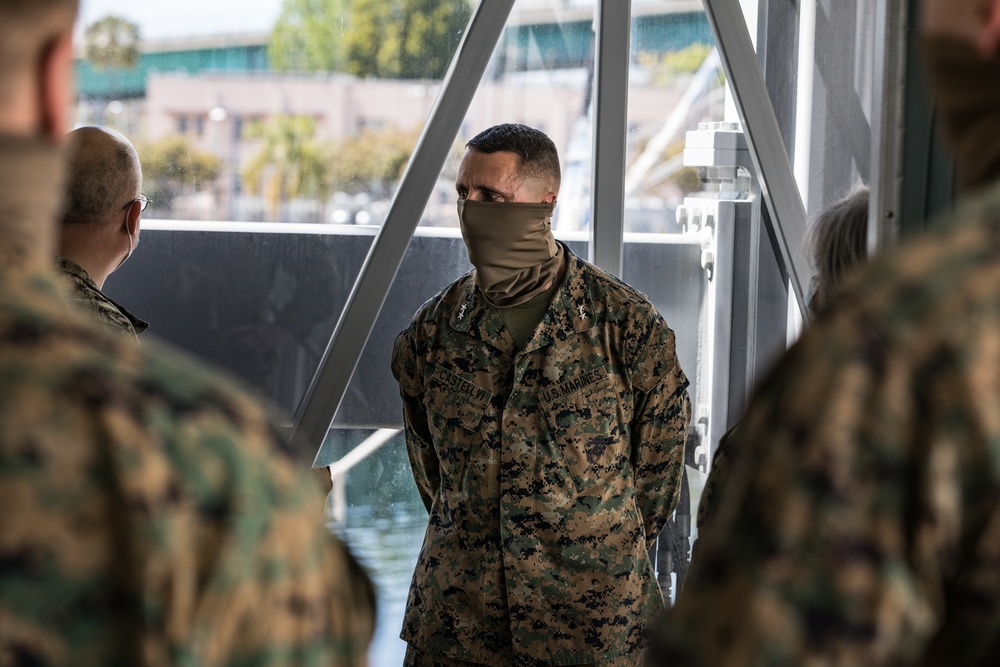 1st Marine Division Commanding General Visits USNS Mercy