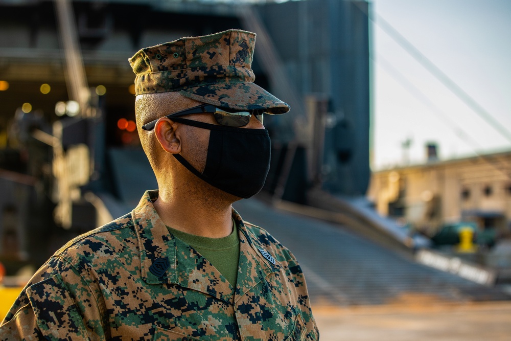 U.S. Marines and Sailors Offload EMF from USNS DAHL