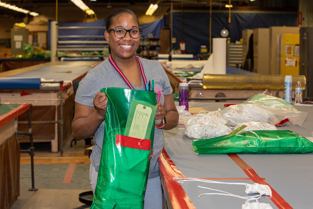 NNSY Sail Loft Makes Facemasks for Workforce