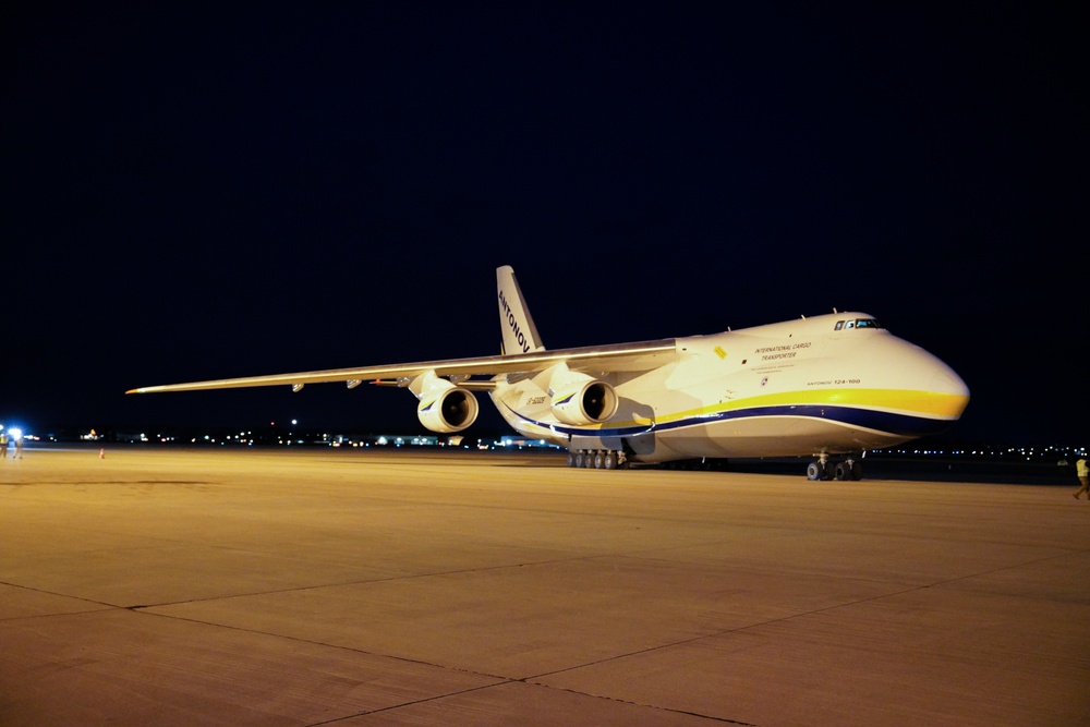 Ukrainian Cargo Plane Delivers Medical Supplies as Part of Project Airbridge