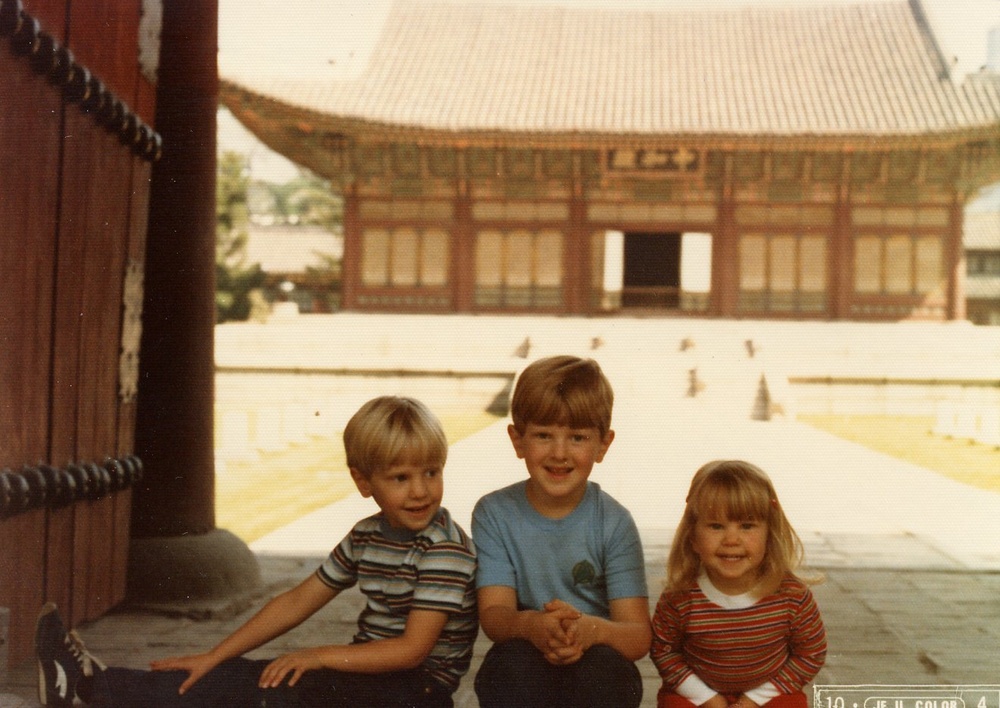 Ken Jennings With Siblings In South Korea