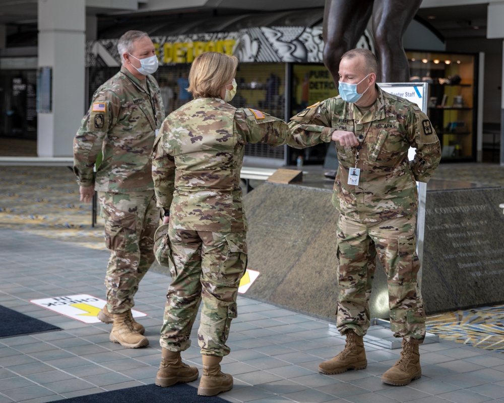 Commanding General of U.S. Army North Laura Richardson meets with personnel working in the TCF Center