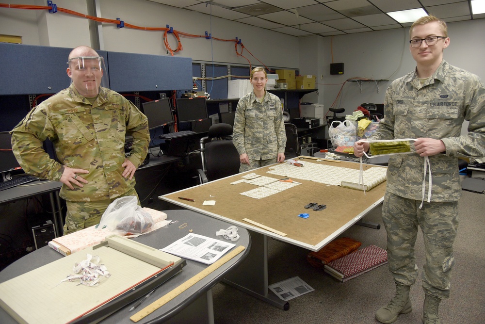 552nd Air Control Network Squadron gives back during COVID-19