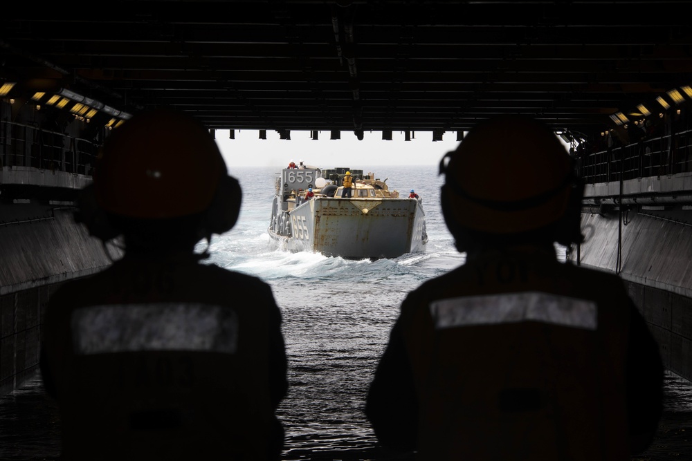 USS Bataan (LHD 5) Well Deck Ops