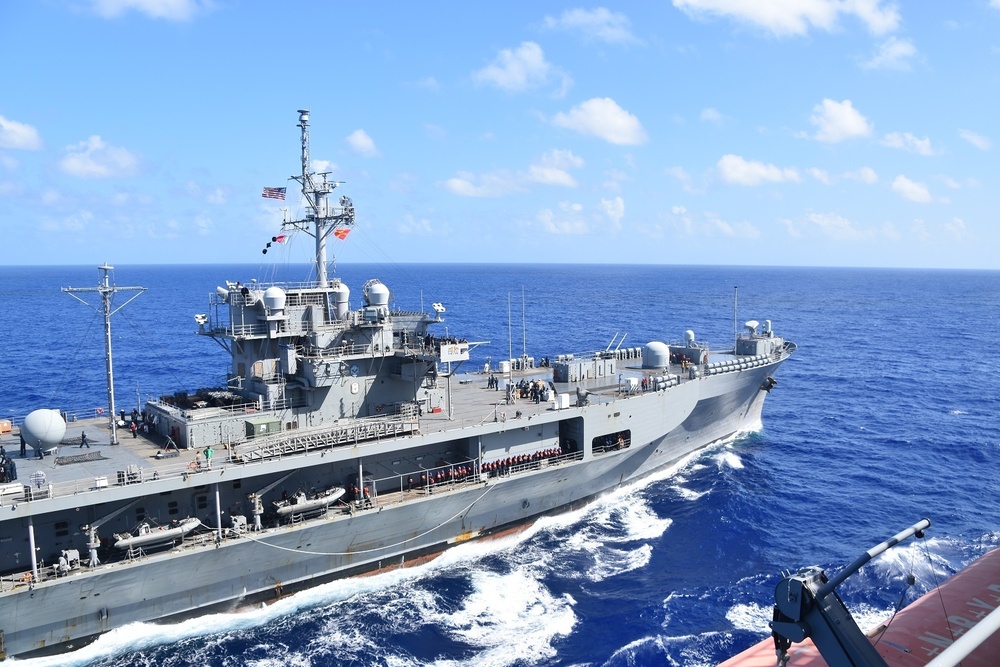 USNS Richard E. Byrd Conducts Replenishment-at-Sea with USS Blue Ridge