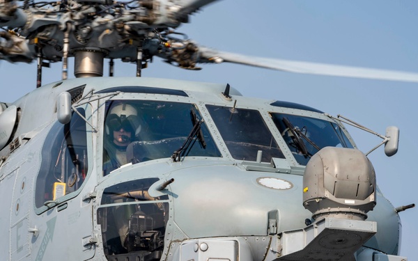 Rafael Peralta, HSM 49 Conducts Vert Rep