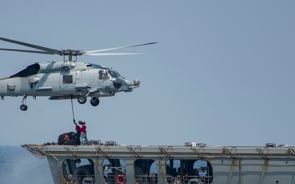 Rafael Peralta, HSM 49 Conducts Vert Rep