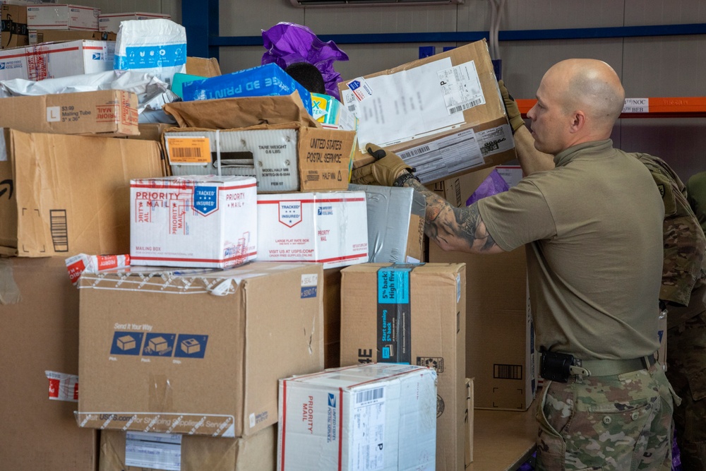 Mail delivered to Erbil Air Base