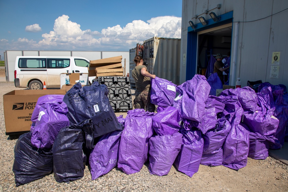 Mail delivered to Erbil Air Base