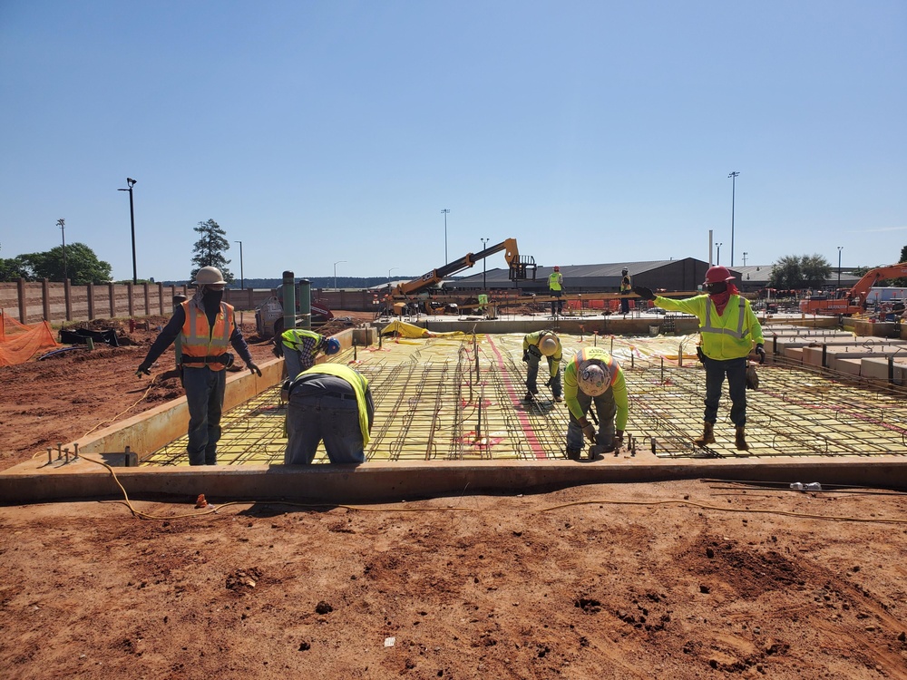 Contractors wear masks at MILCON project on Shaw AFB