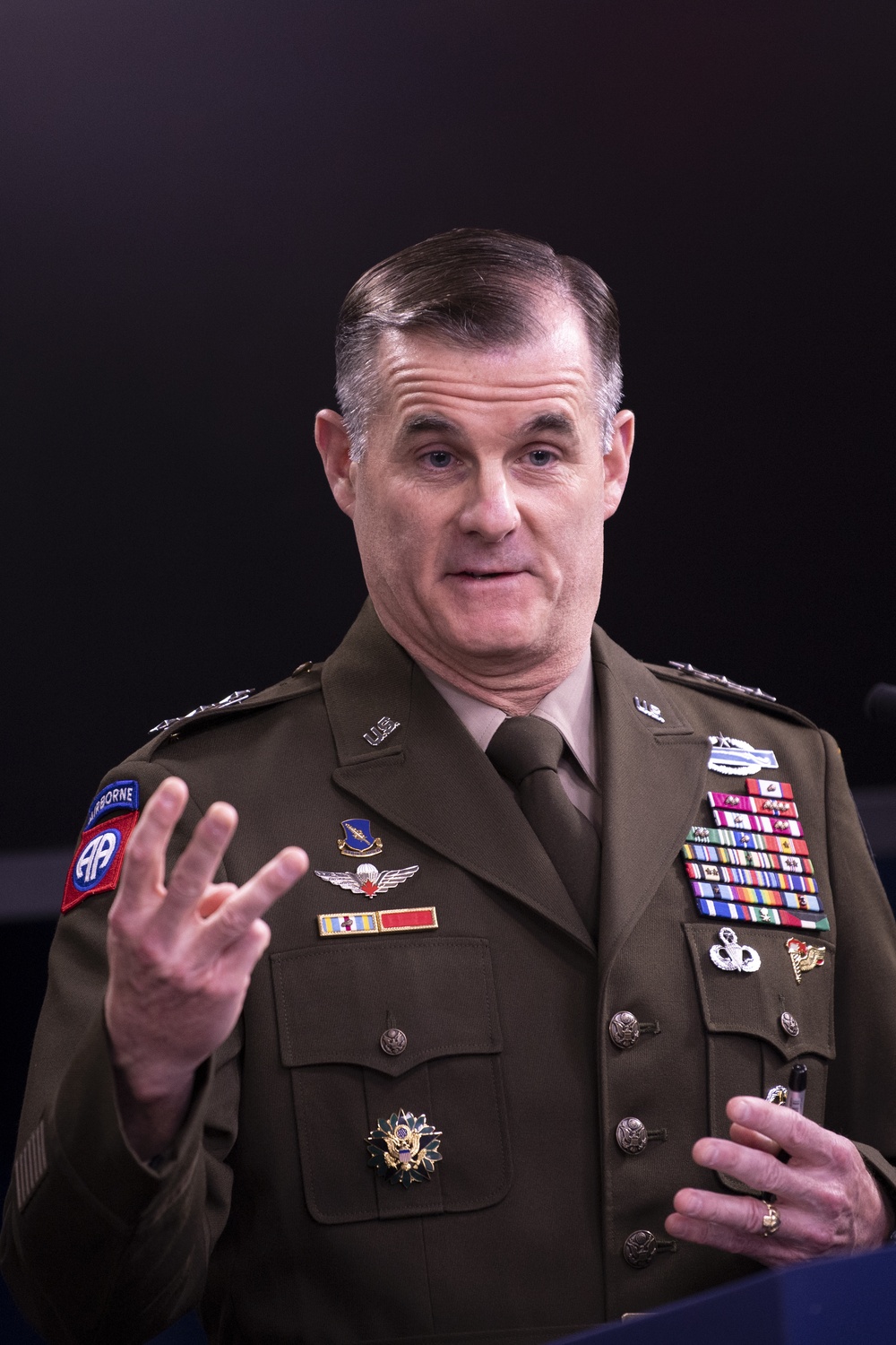 Army leadership holds media briefing on COVID-19