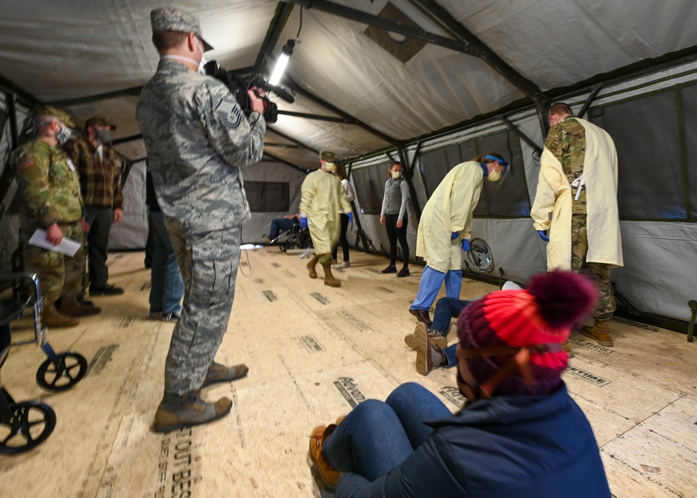 Vermont soldiers conduct a mass casualty exercise at UVM Medical Center