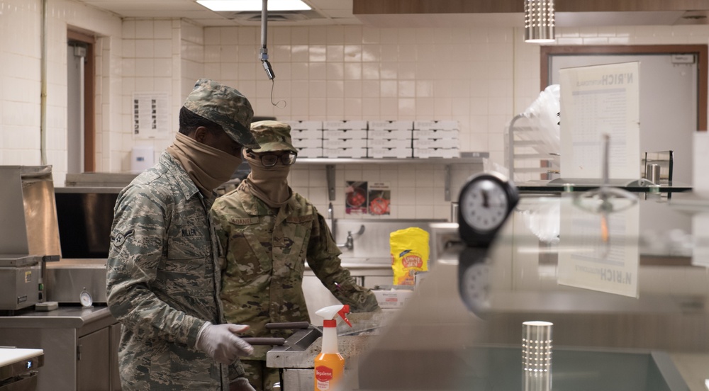 DFAC Airmen keep the masses well-fed