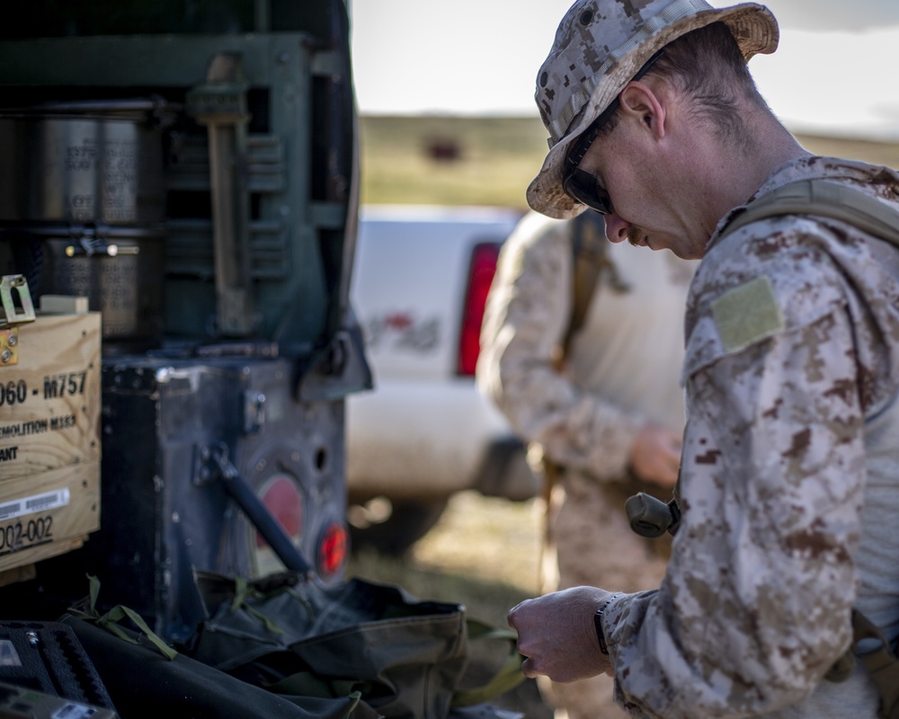 Dvids - Images - Eod Conducts An Operational Clearing Range On San 