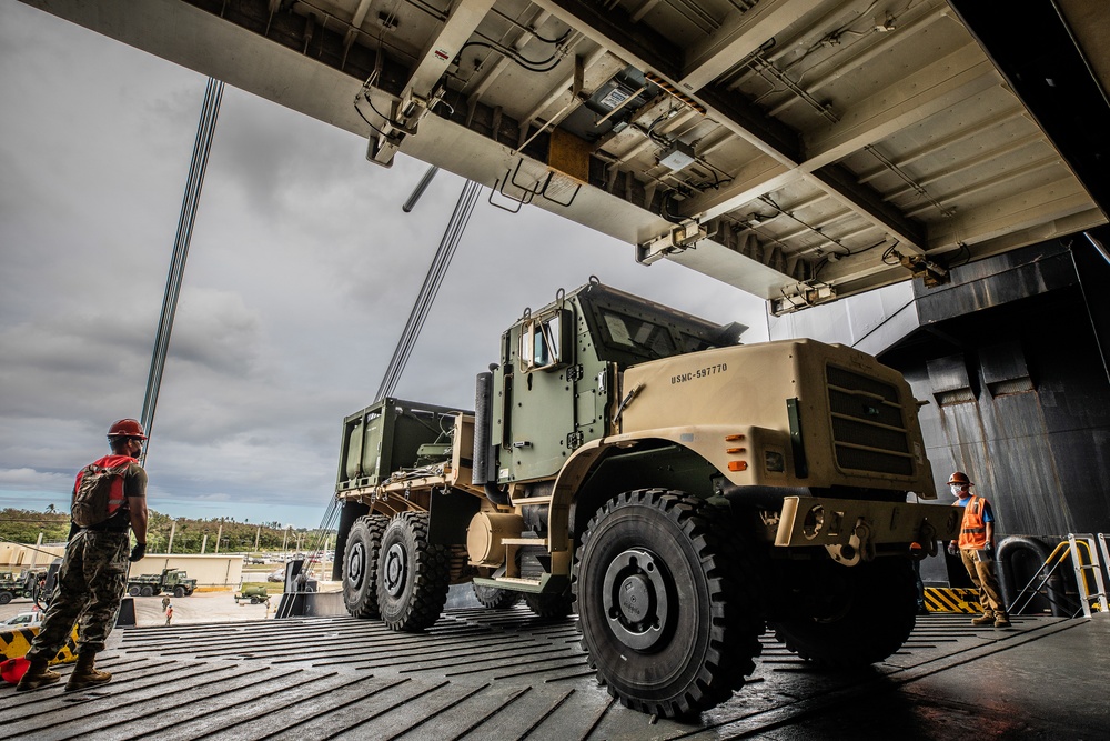 Marines with 3rd MLG Rearrange Heavy Equipment aboard USNS Dahl