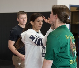 MSARNG trains female Kuwaiti police officers