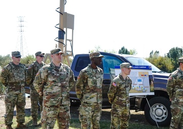 Dignitaries visit Southwest Border to meet the troops