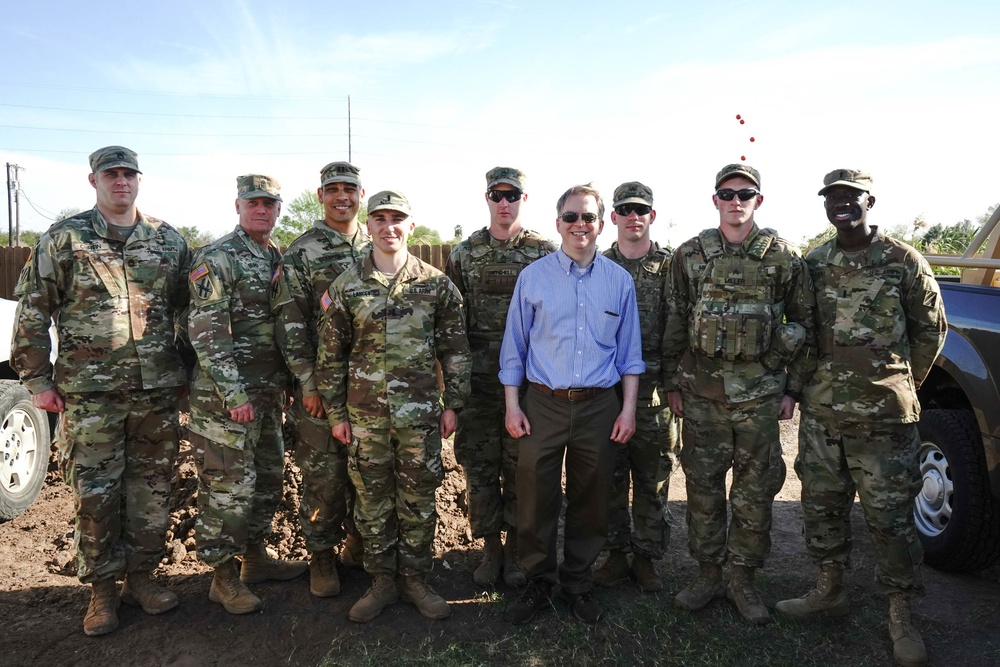 Dignitaries visit Southwest Border to meet the troops