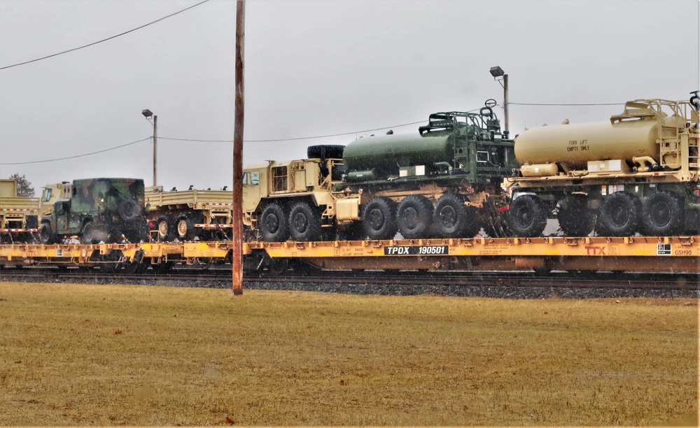 Fort McCoy supports rail movement for deploying Reserve unit