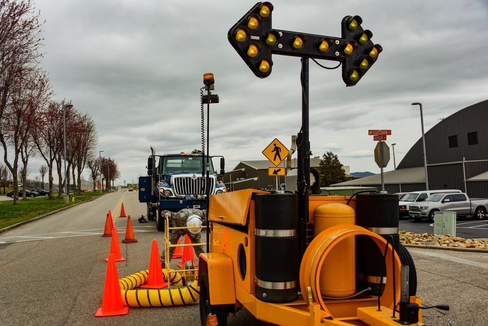 241st Engineering Installation Squadron installs fiber optic cable at McGhee Tyson Air National Guard Base