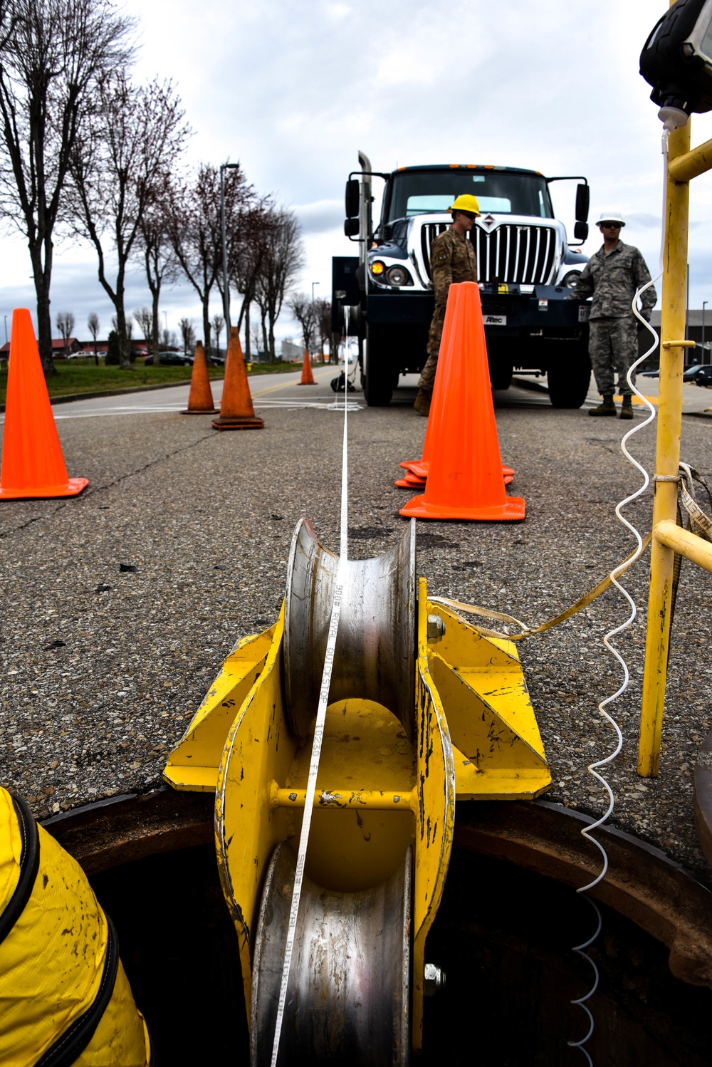 241st Engineering Installation Squadron installs fiber optic cable at McGhee Tyson Air National Guard Base