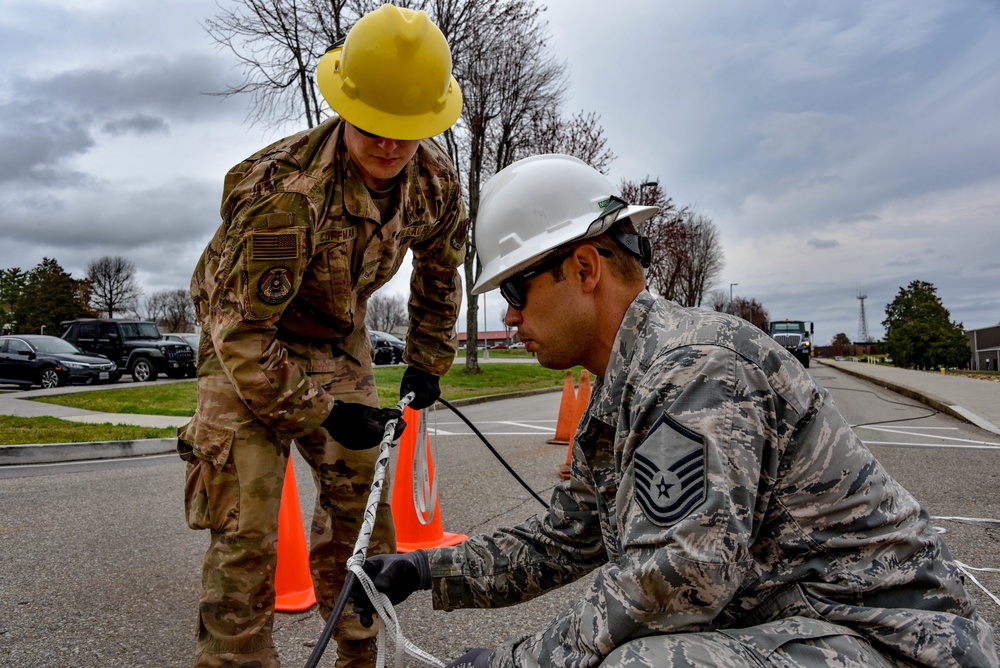 241st Engineering Installation Squadron installs fiber optic cable at McGhee Tyson Air National Guard Base