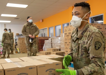 NYARNG and Feeding Westchester distributes food to communities during the COVID-19 pandemic