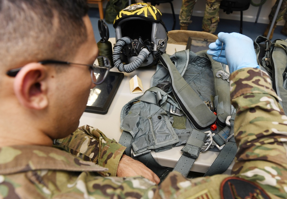 Whiteman AFB AFE Airmen keep B-2 Spirit pilots safe