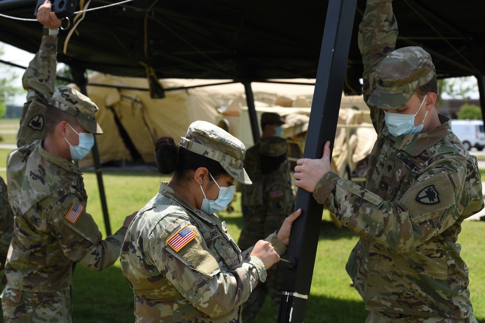 South Carolina National Guard Soldiers practice DRASH setup