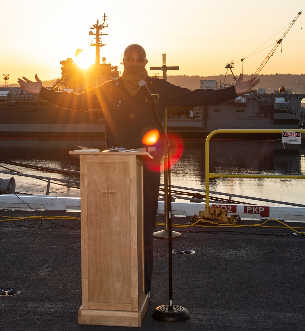 A Nimitz Chaplain Leads Easter Sunday Sunrise Service