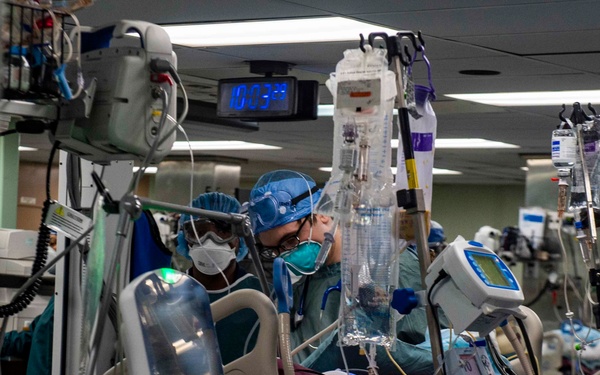 Sailors Aboard USNS Comfort Treat Patients in ICU