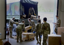 Oregon Guardsmen help distribute medical supplies