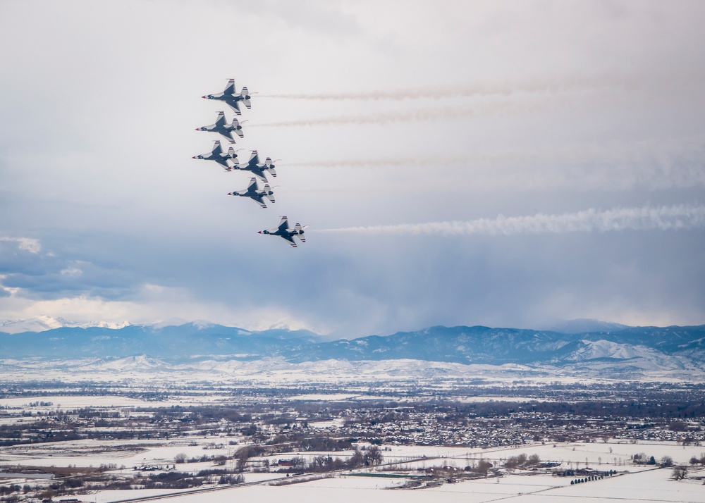 Thunderbirds perform #AirForceSalute to Colorado