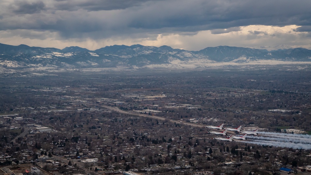 Thunderbirds perform #AirForceSalute to Colorado